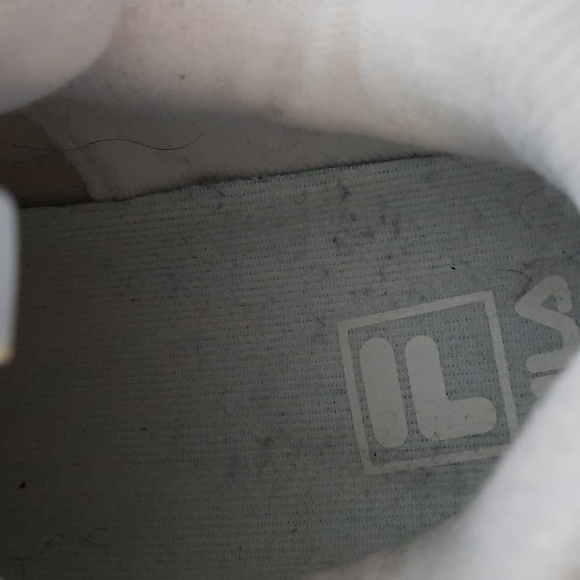 Fila Disrupter 2 Urban Outfitters Exclusive White Lace Up Tennis Sneaker Size8.5 - Picture 11 of 13